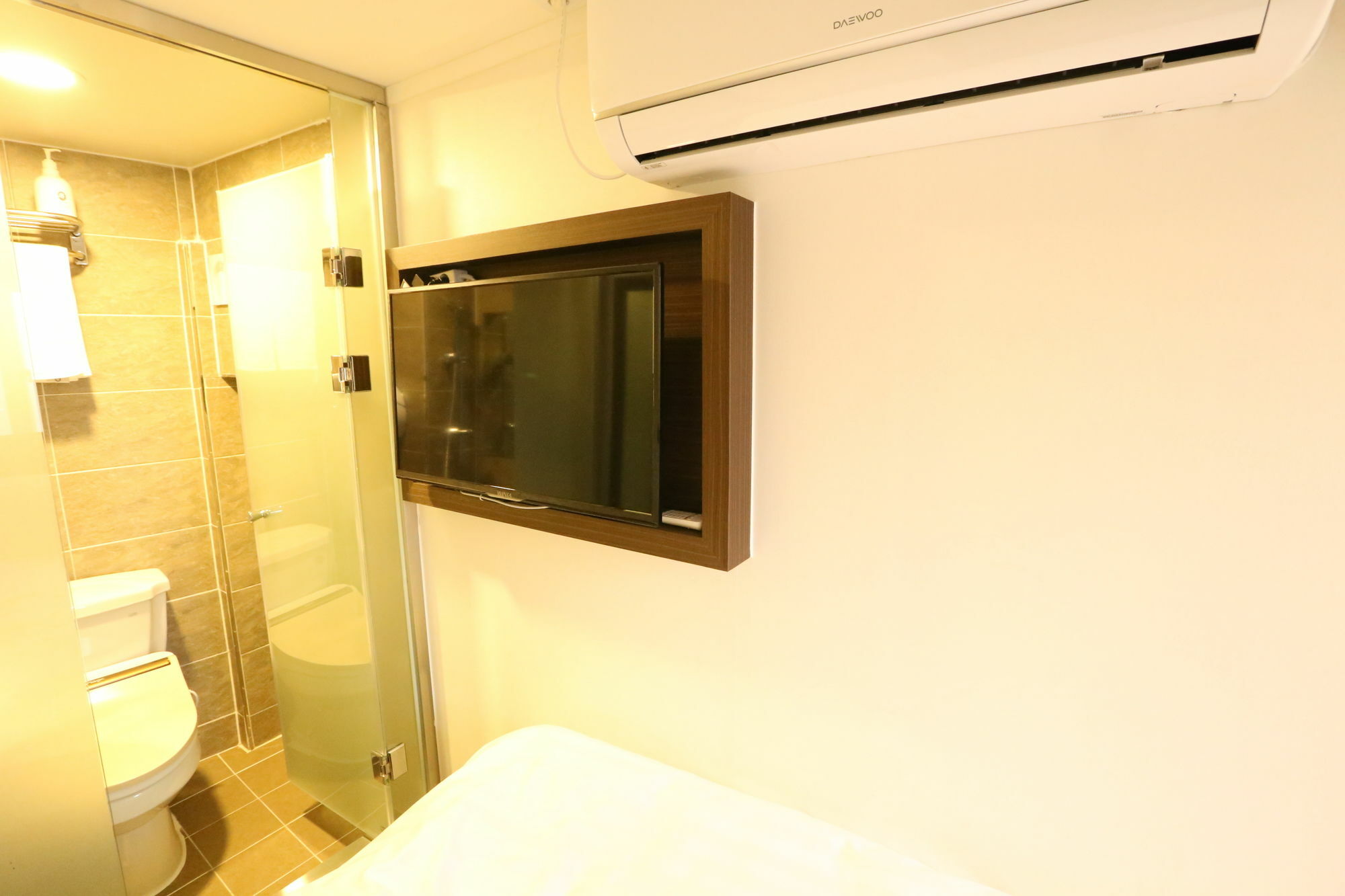 Guest house Philstay Myeongdong Metro 2*